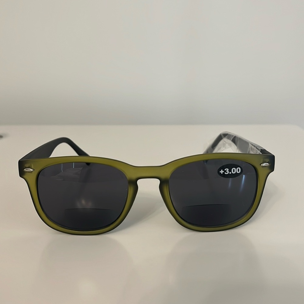 Wayfarer Translucent matte olive green sunglass READERS +3.00 black temples